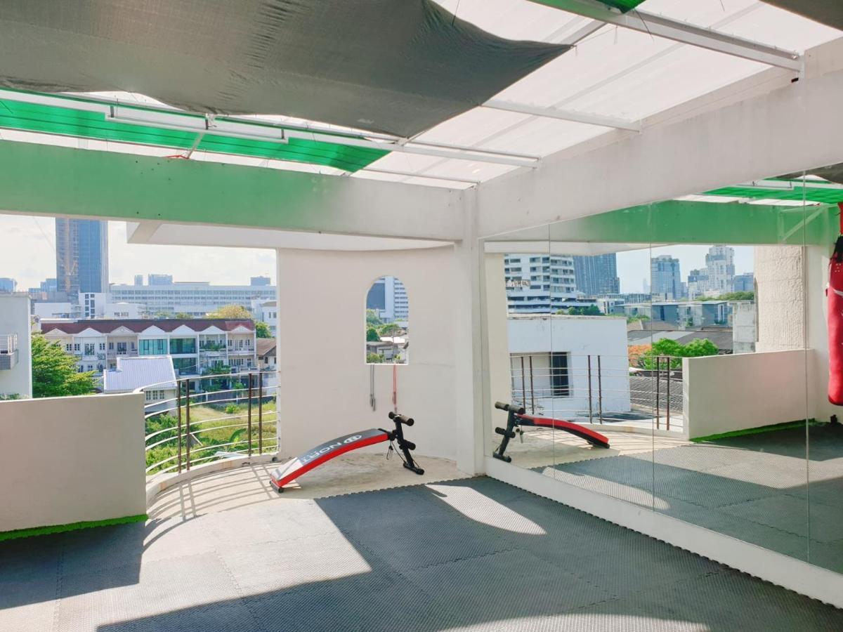 Kru Nat'S Bed & Breakfast W/ Private Rooms & Gym Bangkok Eksteriør bilde