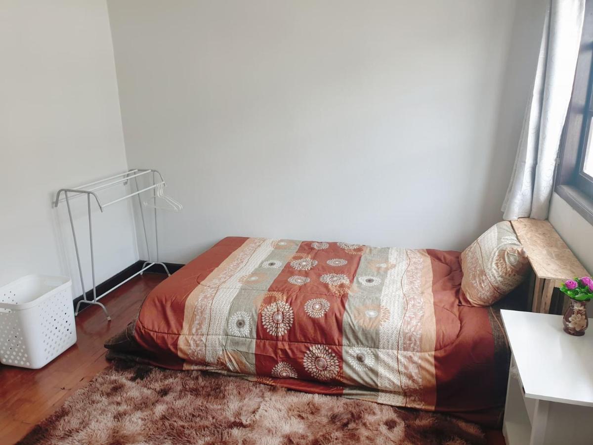 Kru Nat'S Bed & Breakfast W/ Private Rooms & Gym Bangkok Eksteriør bilde